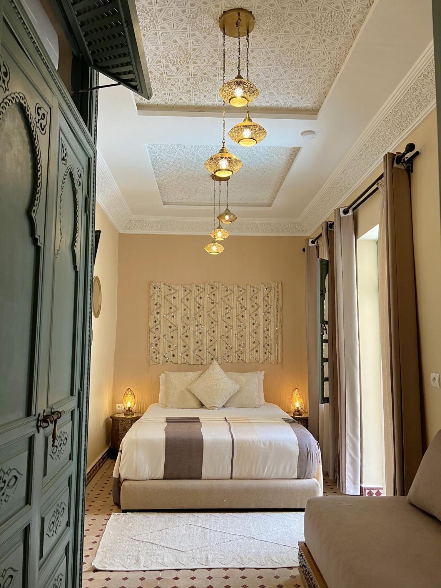Deluxe Double Room,1766814822:JPEG